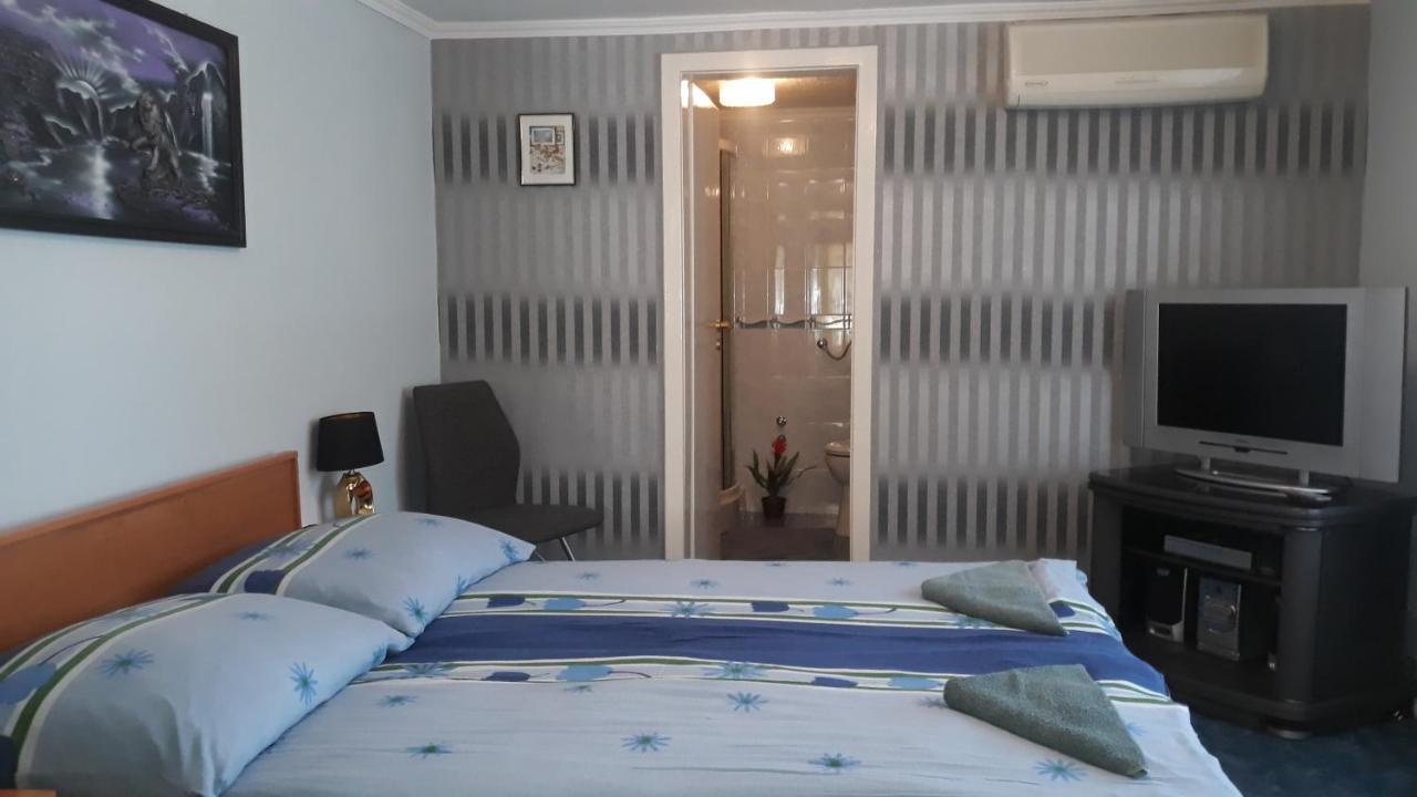 Kiraly Apartman Fonyód Exteriör bild